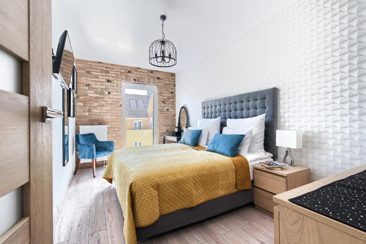 Art Apartament Parking By Impero Πόζναν Εξωτερικό φωτογραφία