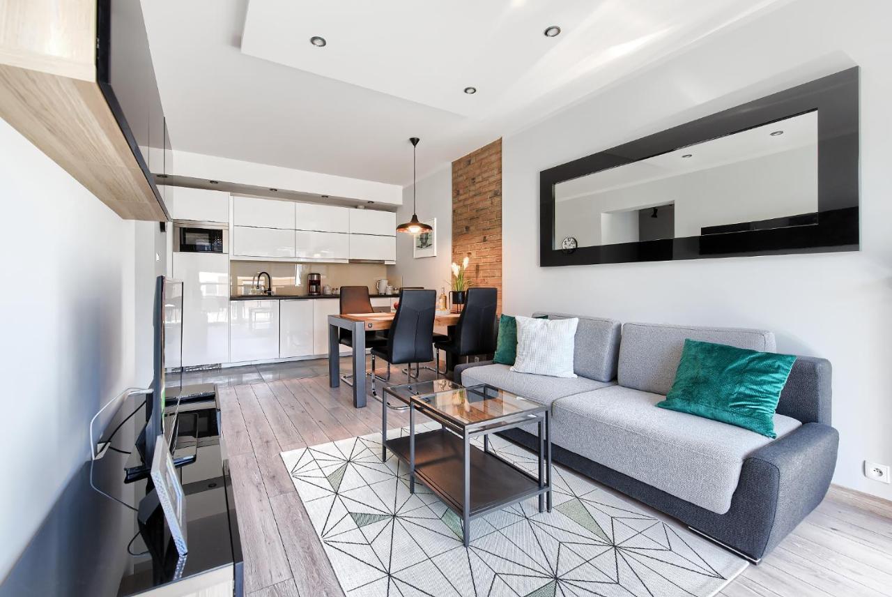 Art Apartament Parking By Impero Πόζναν Εξωτερικό φωτογραφία