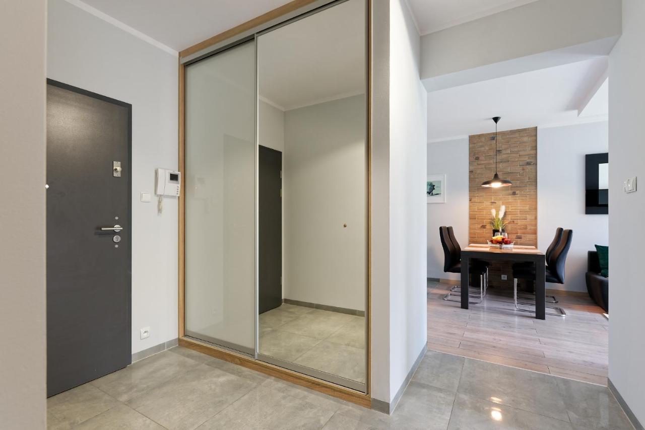 Art Apartament Parking By Impero Πόζναν Εξωτερικό φωτογραφία